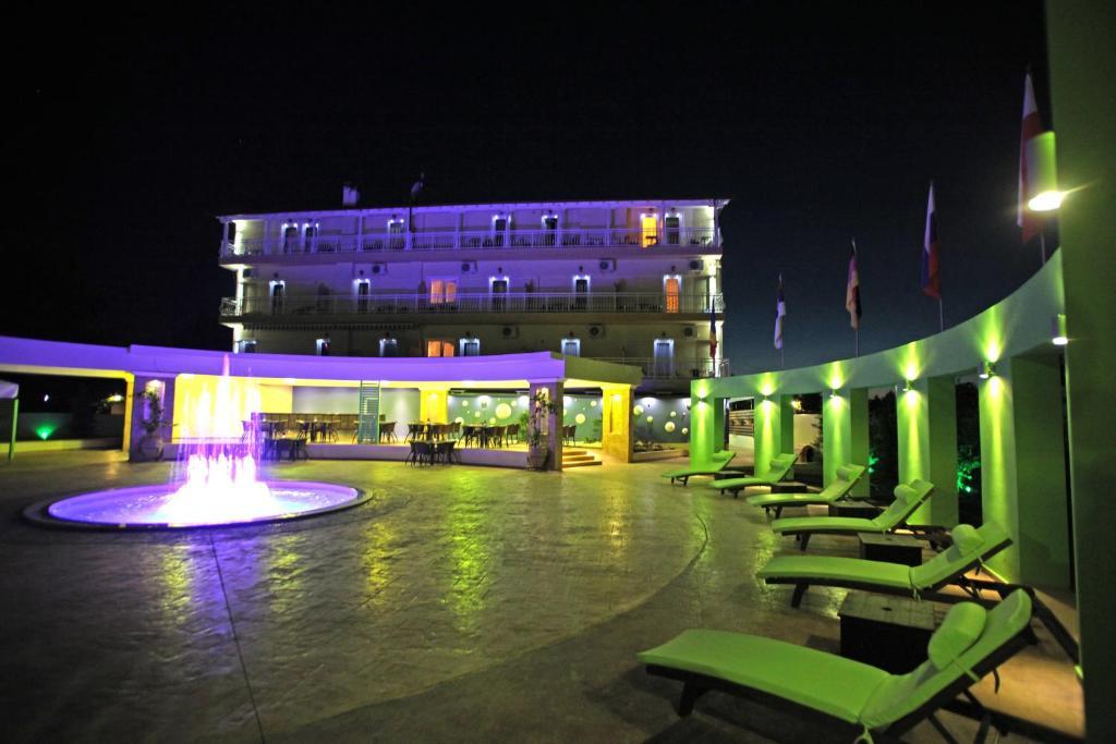 Hotel Dias Olympiakí Aktí Esterno foto