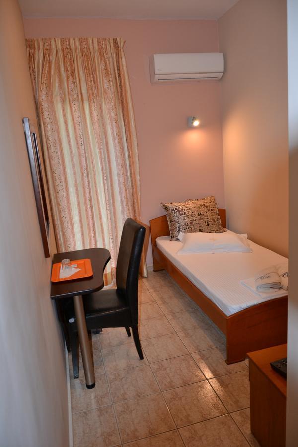 Hotel Dias Olympiakí Aktí Esterno foto